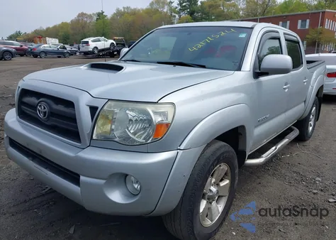 2005 Toyota Tacoma Base V6 z USA, uszkodzony, nr VIN 5TELU42N85Z104762